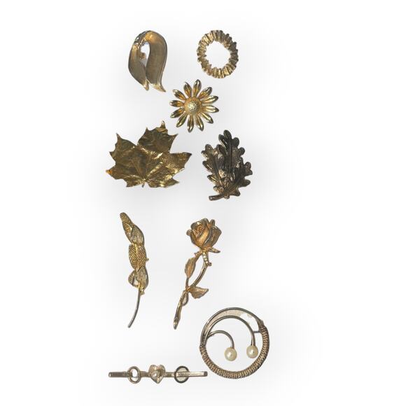 Vintage lot of 9 brooches pins EUC - Picture 1 of 3